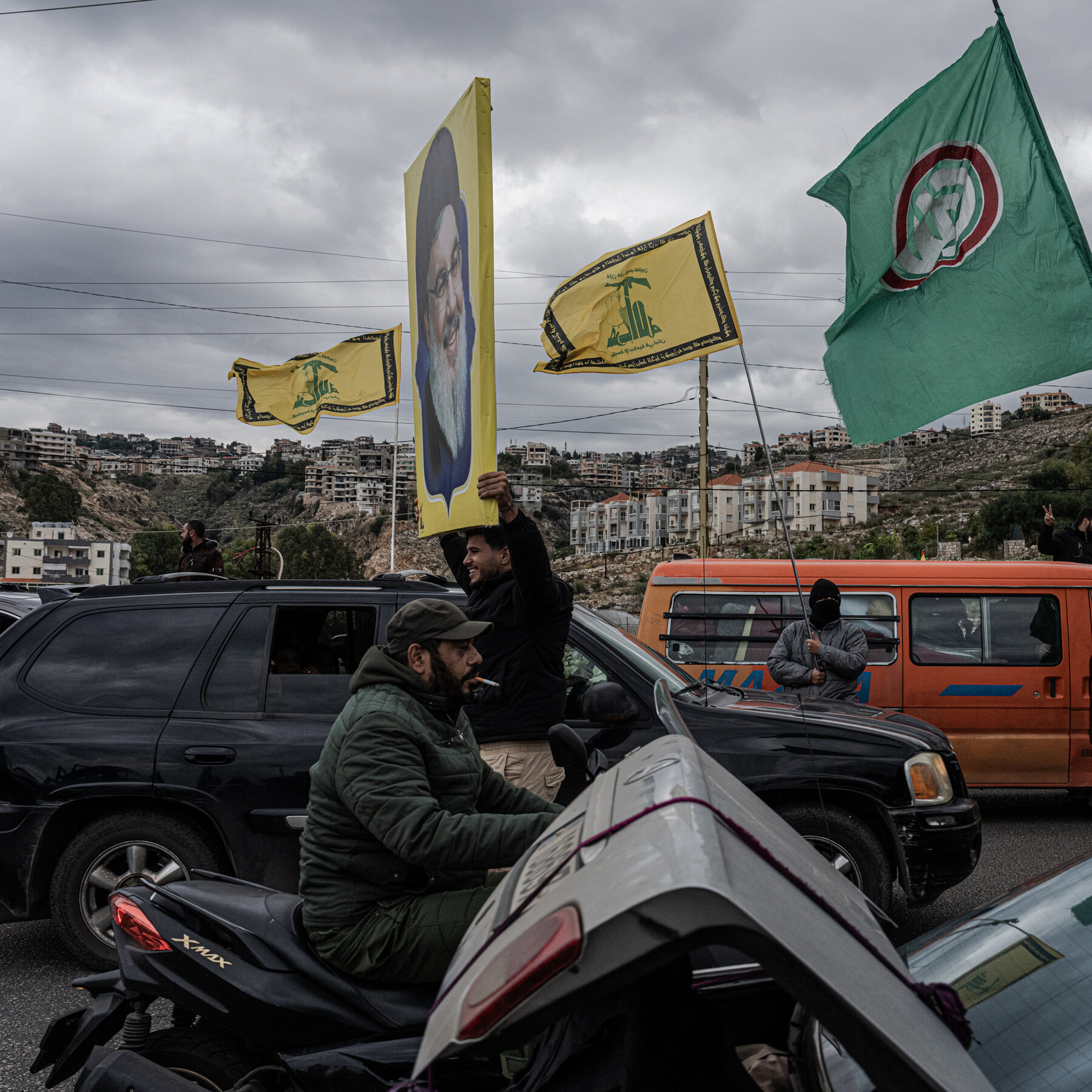 Live Updates: Thousands Head Back to Southern Lebanon as Cease-Fire Takes Effect