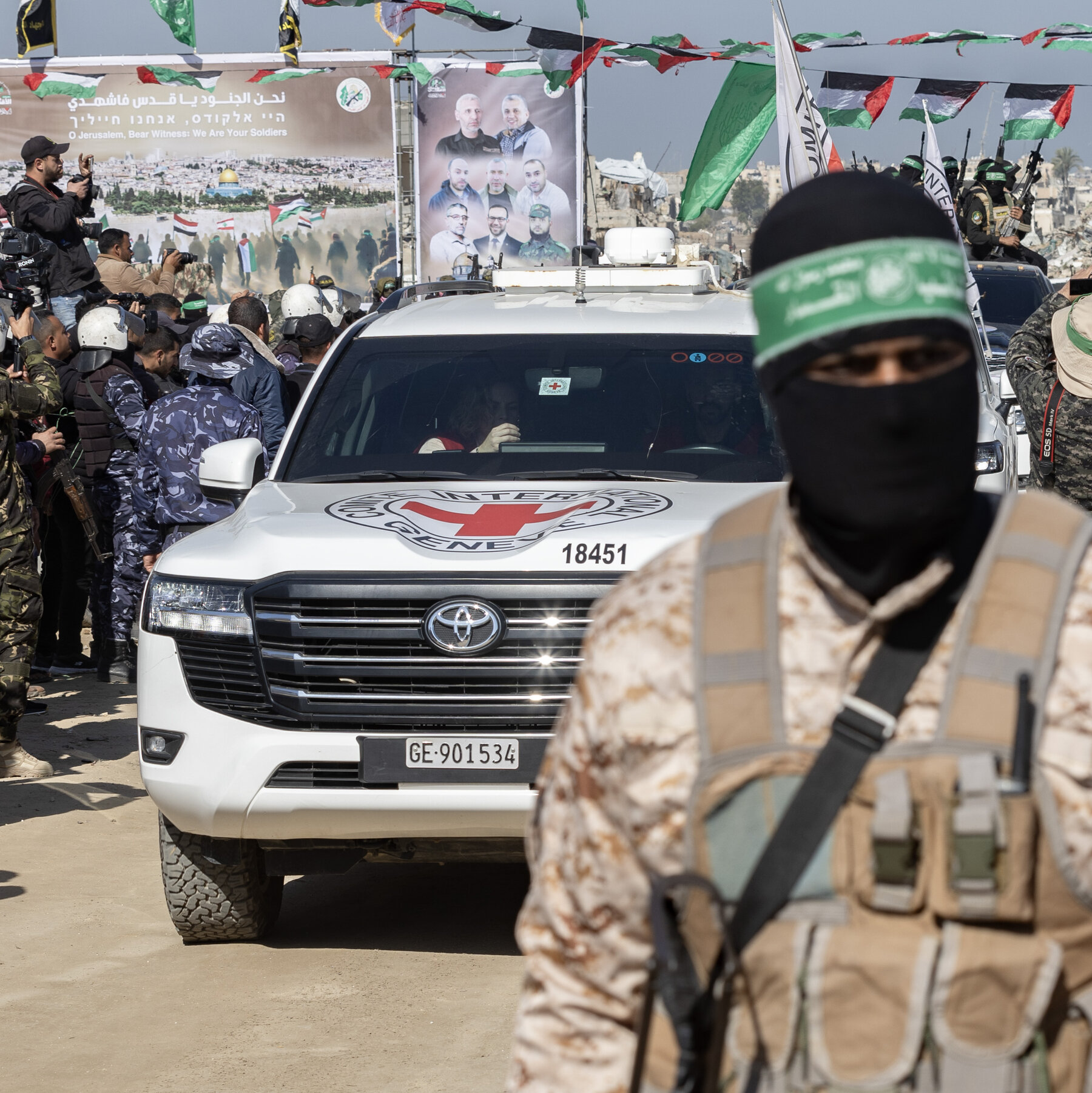 Israel and Hamas Make 6th Exchange, Keeping Cease-Fire Intact for Now